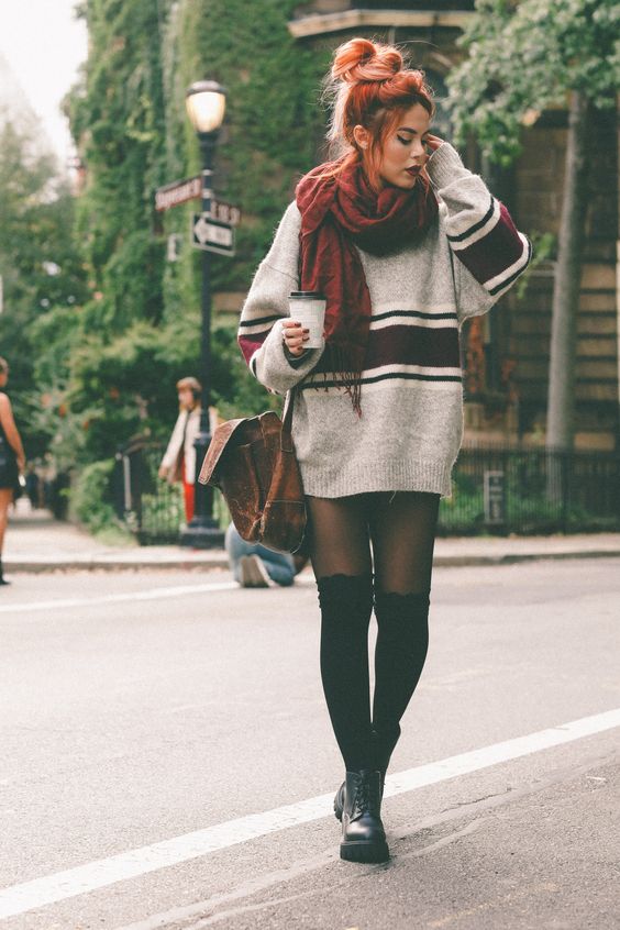 oversized sweater that you wear with tights for chic grunge outfits 
