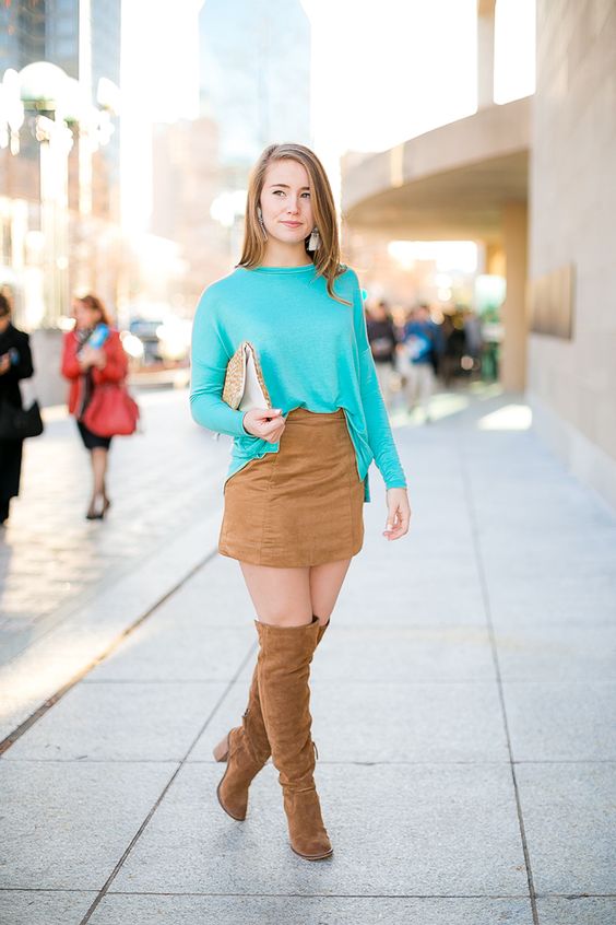 light turquoise and brown to bring fashionable color clashing outfits