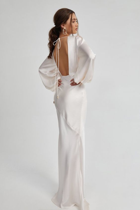 backless white maxi dress as your braidesmaids outfit