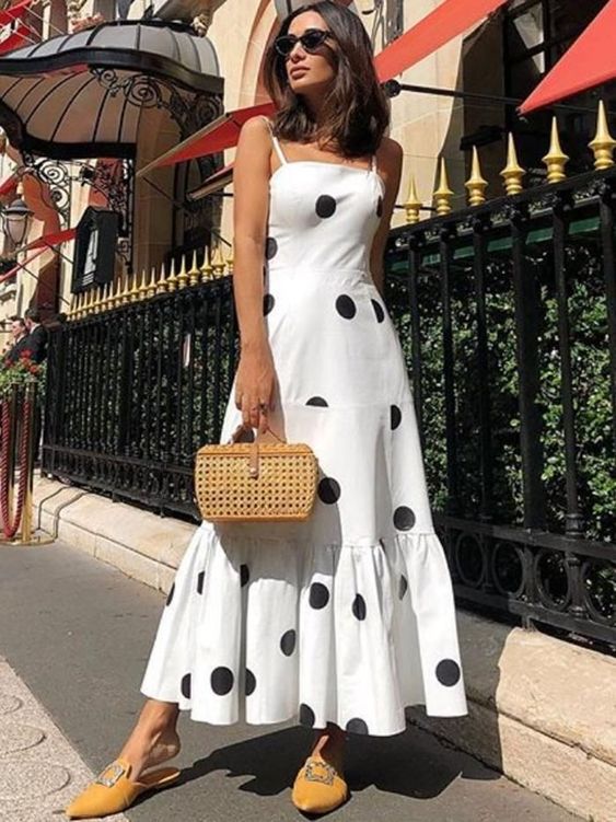 use simple maxi dress as your summer outfit