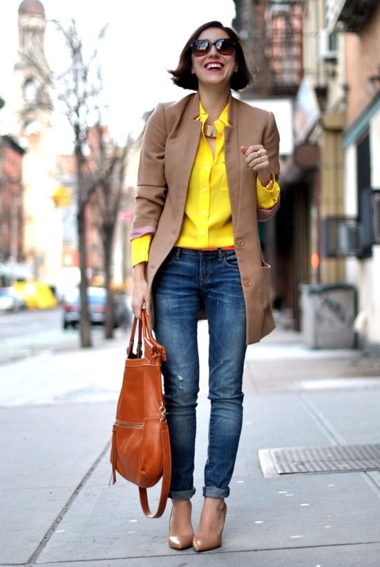 brown and yellow outfits as color clashing combination