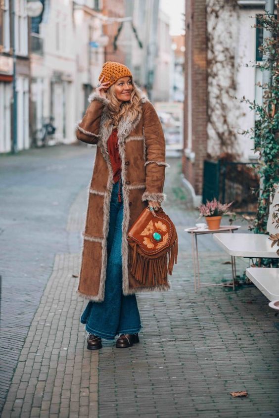 fringed bags to perfect your boho outfits