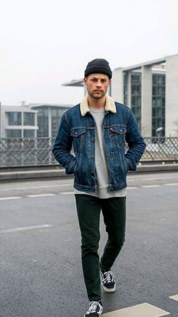 trendy with your denim bomber jacket 