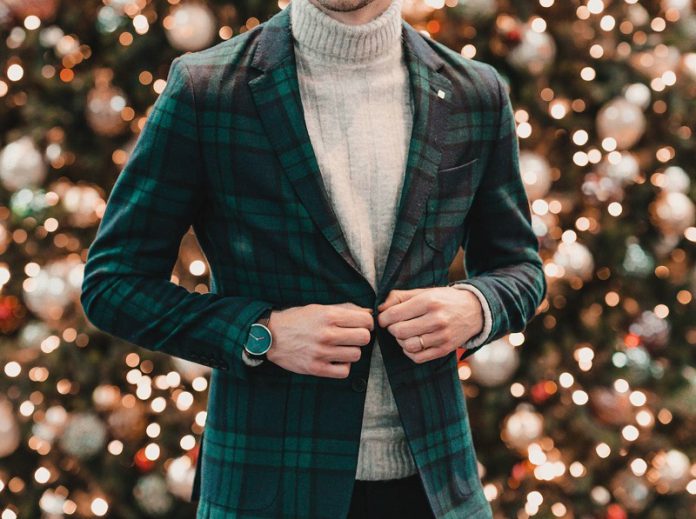 The Best Men's Outfits To Look Fashionable at Christmas