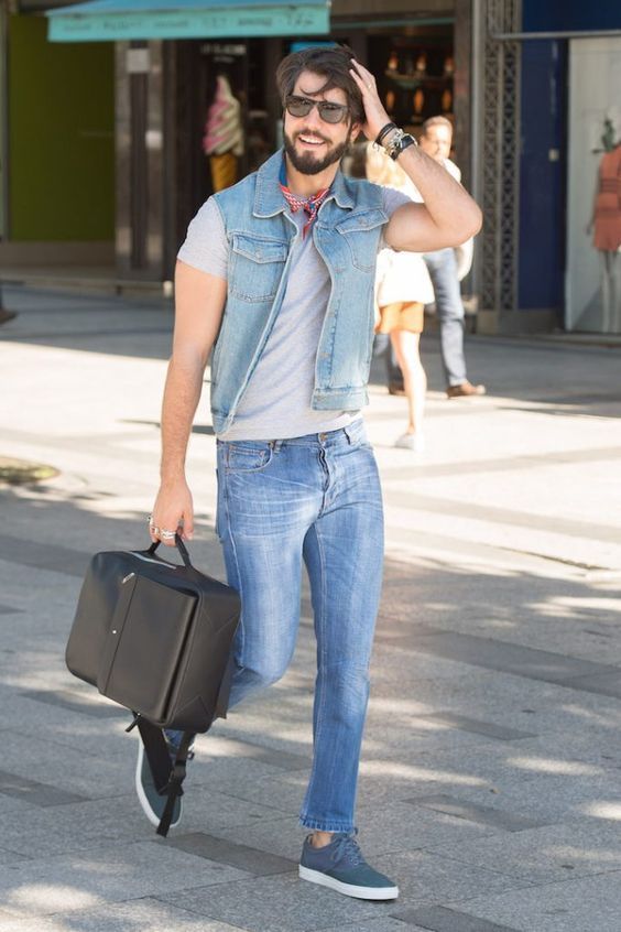 Layered your casual t-shirt with a denim vest