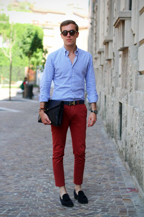 red chinos and blue gingham shirts for the best spring fashion idea