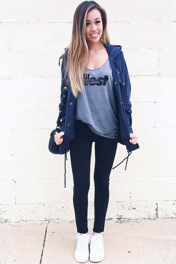 simple college outfit idea in jackets and skinny jeans