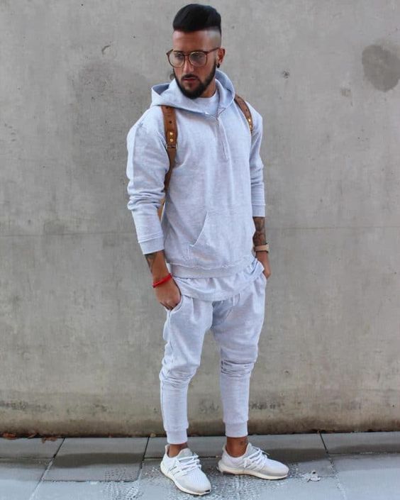 monochrome white in your fashionable college outfit style