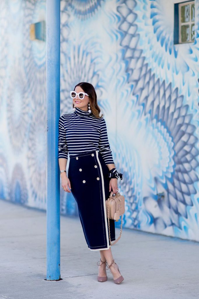 work outfit ideas for women with nautical style