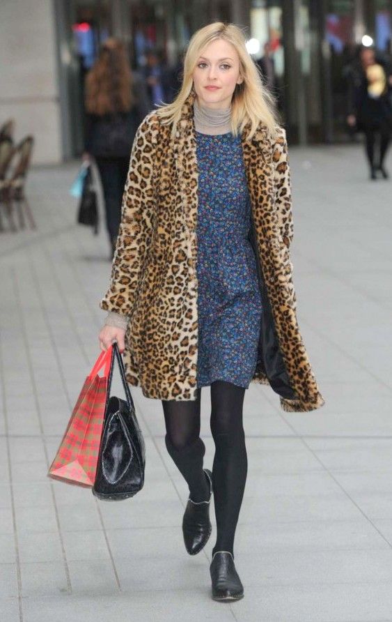 leopard print outer in mini dresses style for winter outfits