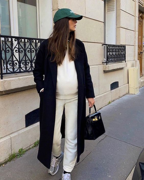 Sportwear Style for maternity outfit ideas