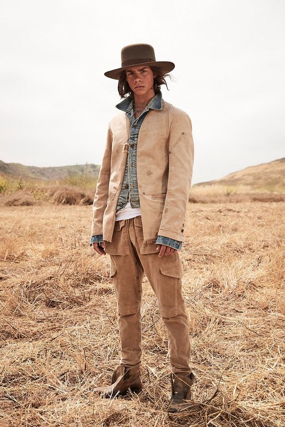modern safari outfit in cowboy style