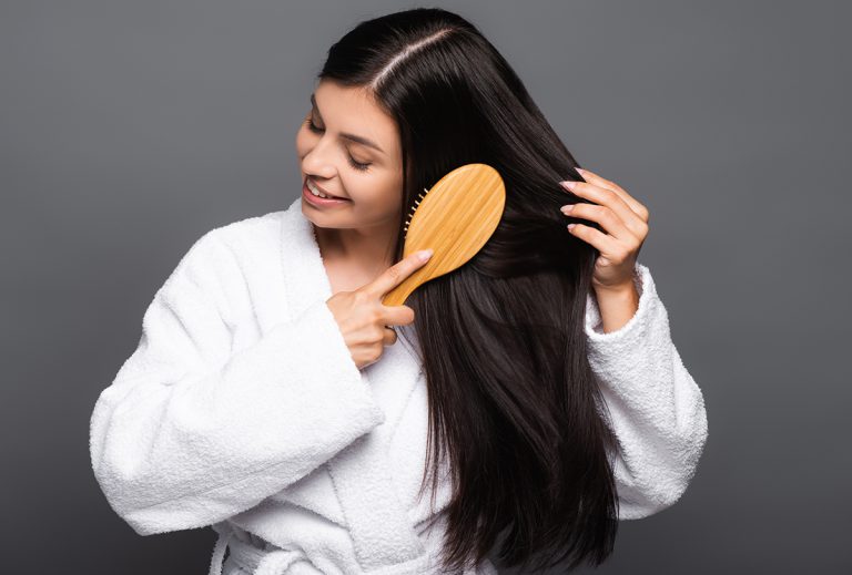 The Things that You Should Do and Don’t to Make Your Hair Healthy and Shiny