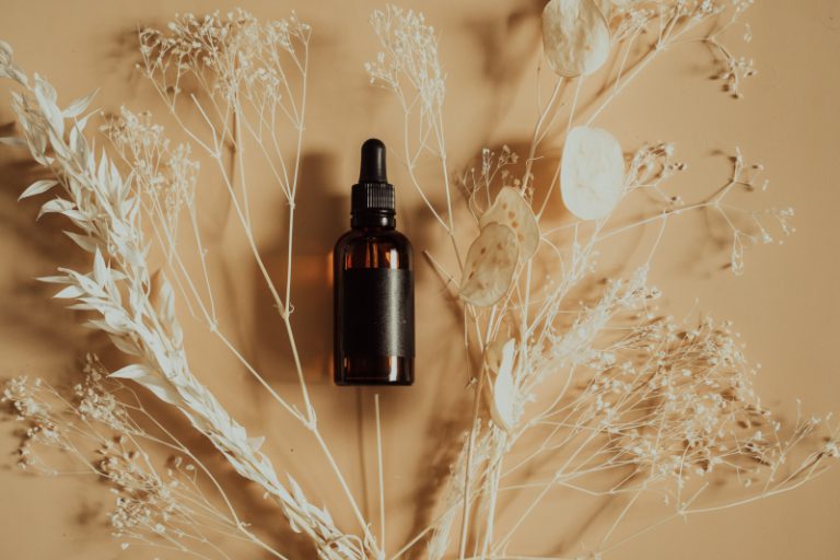 All Things About Face Serum [Benefits and Types of Face Serum]